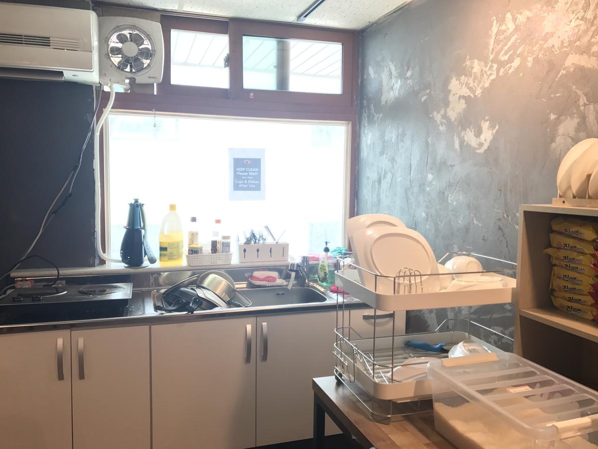 Stayforu Hongdae Bed & Breakfast