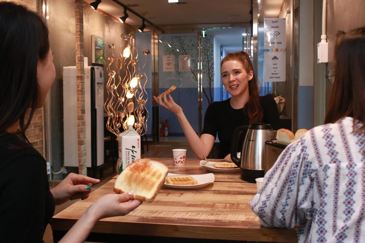 Stayforu Hongdae Bed & Breakfast *