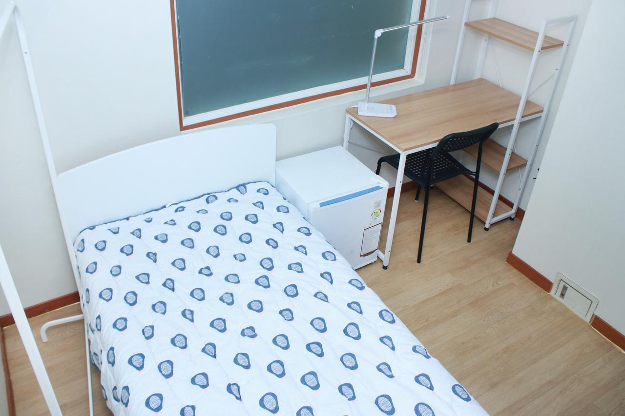Stayforu Hongdae Bed & Breakfast